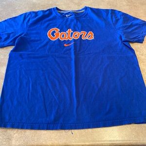 Mens Nike shirt size XL